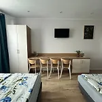 Privatunterkunft Zatoka 17 *